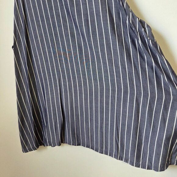 EUC OLD NAVY BLUE WHITE VERTICAL STRIPED SOFT TANK TOP SIZE XL - Picture 7 of 14